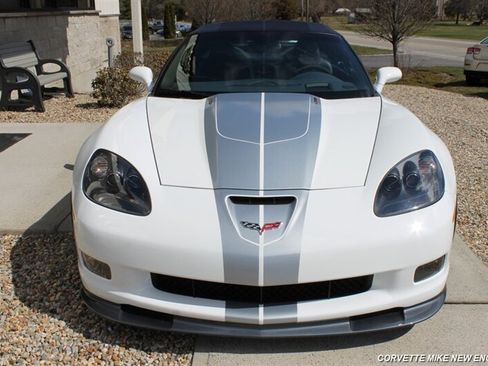 Used 2013 Chevrolet Corvette 427 w/ 1SC Preferred Equipment Group RWD image 9