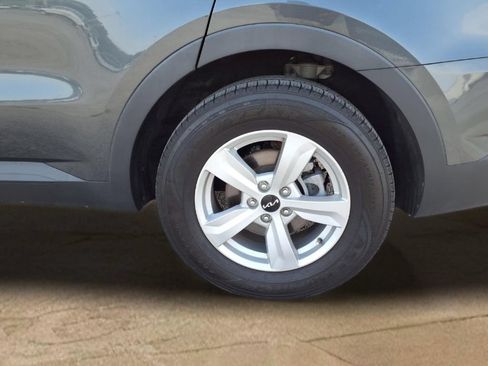 Used 2023 Kia Sorento LX FWD image 26