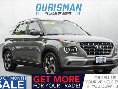 Used 2022 Hyundai Venue Limited w/ Cargo Package