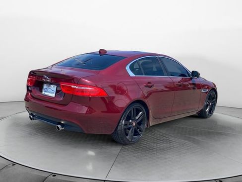 Used 2017 Jaguar XE Prestige RWD image 5