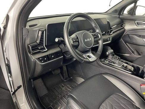 Certified 2025 Kia Sportage X-Line w/ Premium Package AWD/4WD image 3