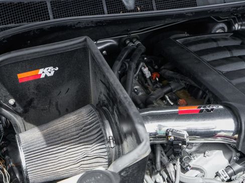 Used 2015 Toyota Tundra SR5 w/ SR5 Upgrade Package image 12