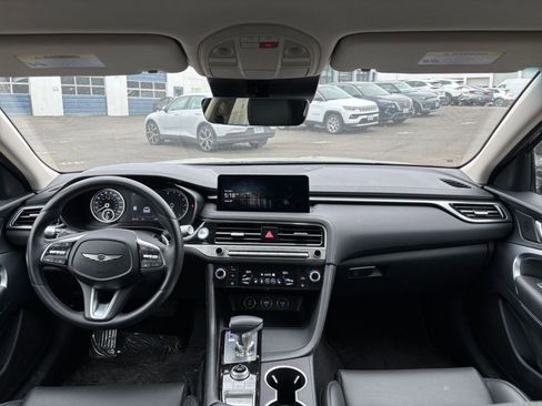 Used 2025 Genesis G70 2.5T AWD/4WD image 36