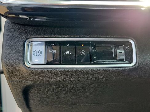 Used 2024 Buick Envision Preferred AWD/4WD image 30