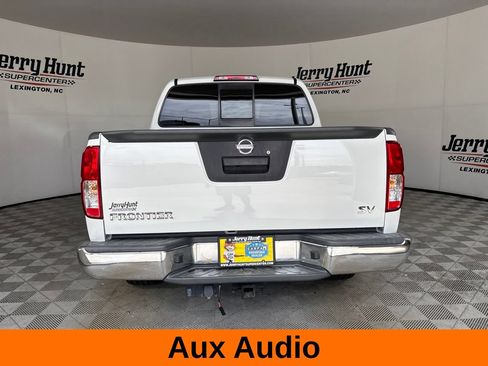 Used 2016 Nissan Frontier SV RWD image 7