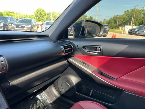 Used 2016 Lexus IS 200t w/ F Sport Package RWD image 19