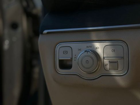 Used 2020 Mercedes-Benz GLS 450 4MATIC image 24