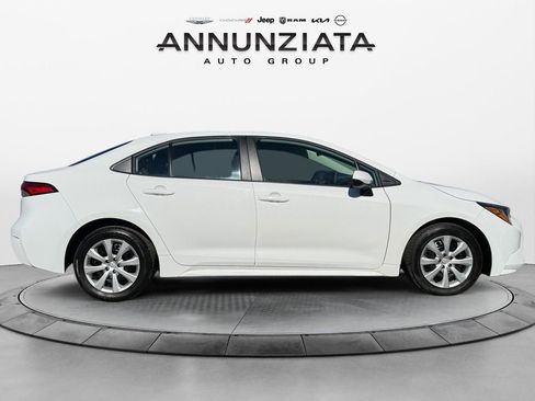 Used 2024 Toyota Corolla LE image 6