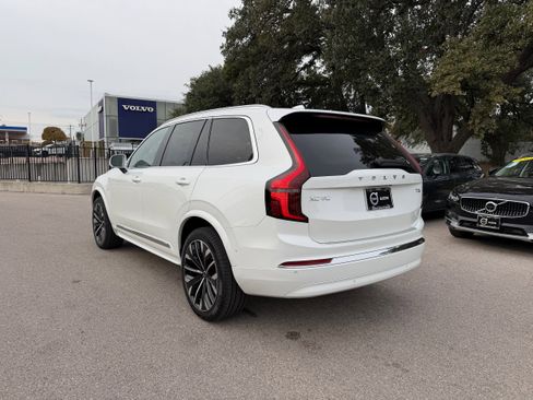 New 2026 Volvo XC90 T8 Plus image 4