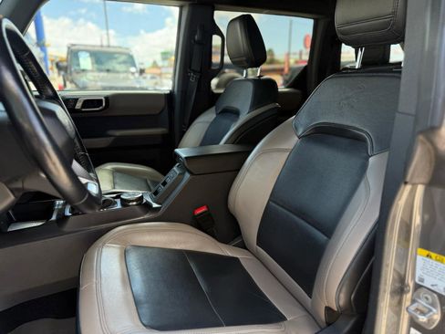 Used 2022 Ford Bronco Wildtrak AWD/4WD image 13