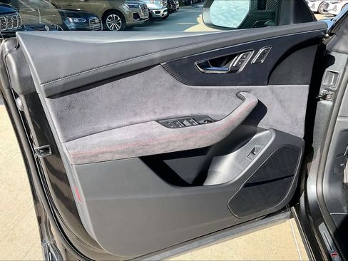 New 2026 Audi RS Q8 performance image 10