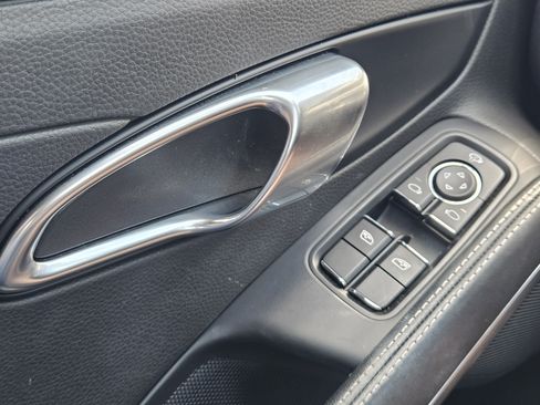 Used 2024 Porsche 718 Boxster RWD image 24