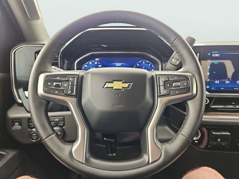 Certified 2025 Chevrolet Silverado 1500 LT AWD/4WD image 29