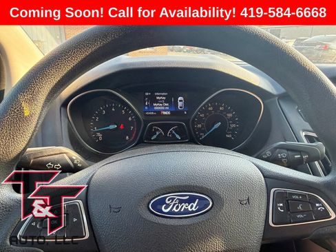 Used 2018 Ford Focus SEL FWD image 12