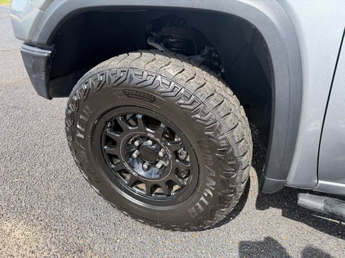 Used 2023 GMC Sierra 1500 AT4X w/ AT4X AEV Edition AWD/4WD image 29