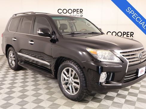 Used 2015 Lexus LX 570 4WD image 1