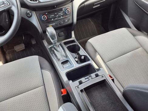 Used 2019 Ford Escape SE image 10