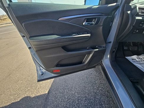 Used 2022 Honda Pilot Sport image 12