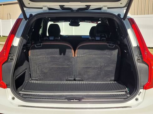 Used 2025 Volvo XC90 B6 Plus w/ Protection Package Premier AWD/4WD image 9