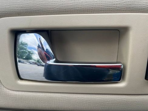 Used 2017 Ford Flex Limited w/ Equipment Group 301A FWD image 11