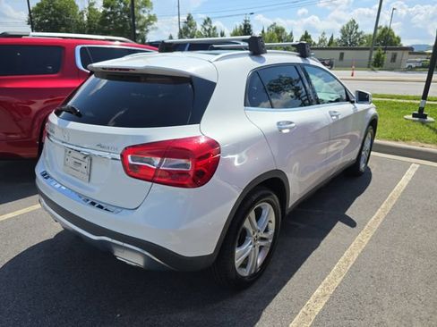 Used 2019 Mercedes-Benz GLA 250 4MATIC image 2