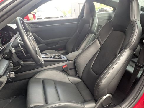 Used 2024 Porsche 911 Carrera GTS image 5