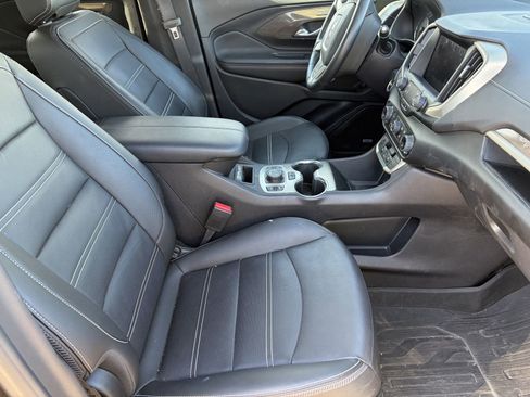 Used 2023 GMC Terrain Denali w/ Black Diamond Edition AWD/4WD image 5