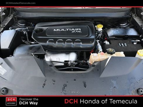 Used 2019 Jeep Cherokee Latitude Plus image 25