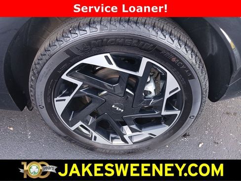 Used 2025 Kia Sportage SX AWD/4WD image 32