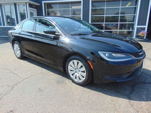 Used 2016 Chrysler 200 LX image 6
