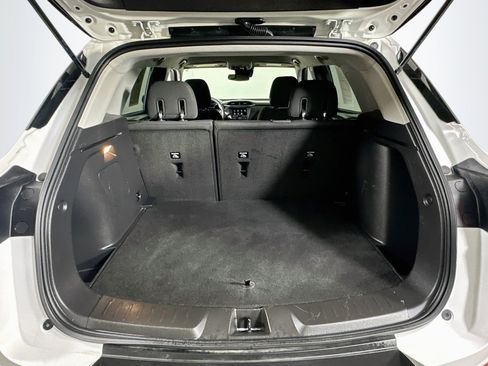 Used 2023 Chevrolet TrailBlazer LT FWD image 27