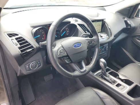 Used 2019 Ford Escape Titanium AWD/4WD image 13