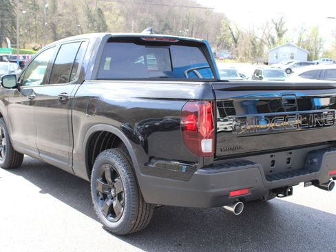 New 2026 Honda Ridgeline Black Edition image 8