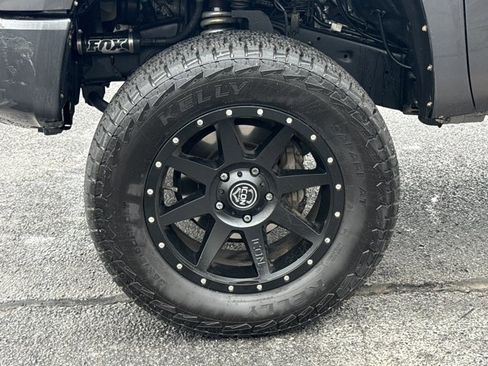 Used 2018 Toyota Tundra Limited w/ Limited Premium Package image 15