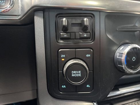 Used 2023 Ford F150 Lariat w/ Equipment Group 502A High image 38