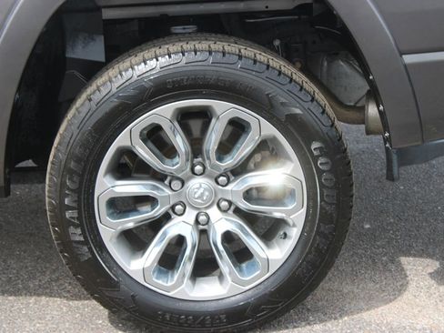 Used 2020 RAM 1500 Laramie w/ Sport Appearance Package AWD/4WD image 17