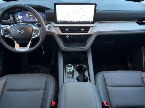 New 2026 Ford Explorer Active w/ Active Comfort Package image 12