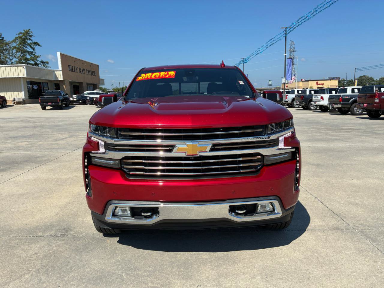 Used 2021 Chevrolet Silverado 1500 High Country w/ Technology Package AWD/4WD image 3