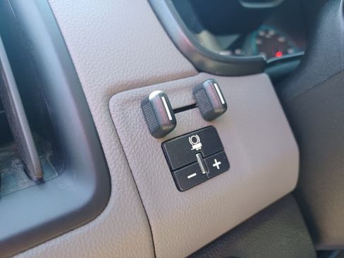 Used 2019 Chevrolet Colorado W/T w/ WT Convenience Package AWD/4WD image 13