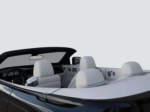 Used 2018 Rolls-Royce Dawn RWD image 10