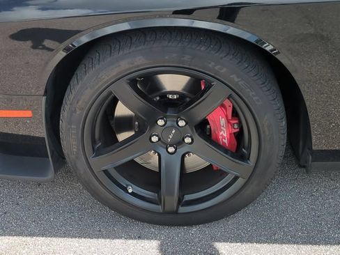 Used 2022 Dodge Challenger SRT Hellcat w/ Plus Package RWD image 9