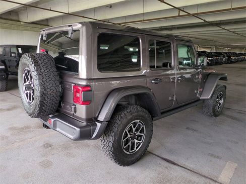 New 2025 Jeep Wrangler Unlimited Rubicon w/ Technology Group image 5