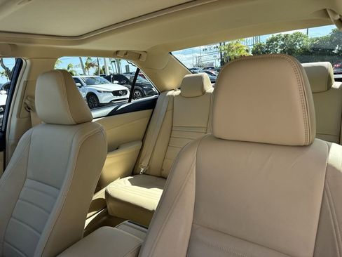 Used 2017 Toyota Camry FWD image 42