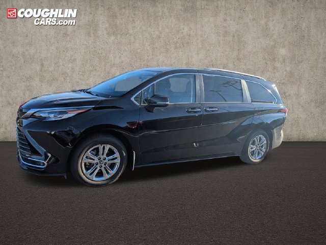 Used 2023 Toyota Sienna Platinum AWD/4WD image 4