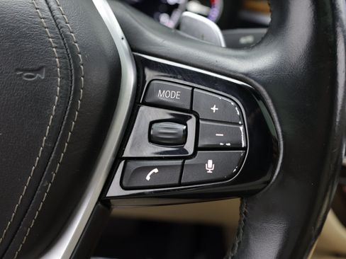Used 2017 BMW 530i RWD image 26