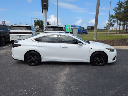Used 2021 Lexus ES 350 F Sport w/ Accessory Package FWD image 3