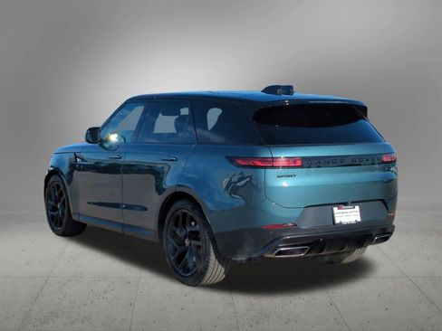Used 2023 Land Rover Range Rover Sport SE image 4