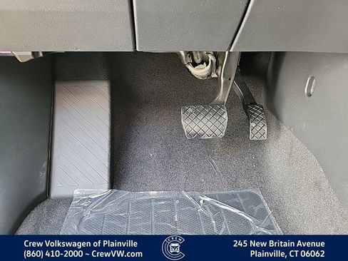 New 2026 Volkswagen Atlas SE image 28