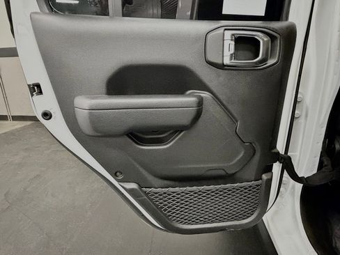 Used 2022 Jeep Gladiator Rubicon w/ Trailer Tow Package image 38