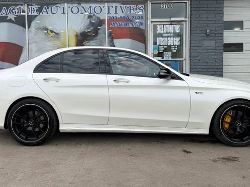 Used 2016 Mercedes-Benz C 300 4MATIC Sedan image 2
